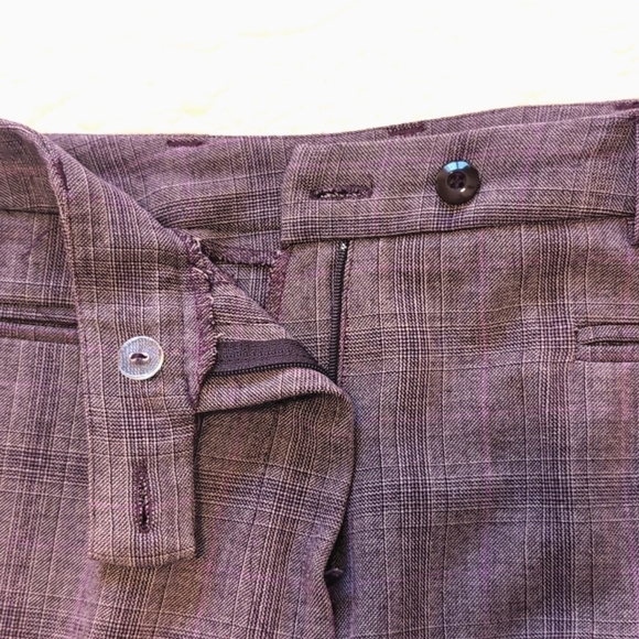 Sag Harbor Purple Plaid Front Pockets Zipper and Button Closure Size 10P - Picture 6 of 8